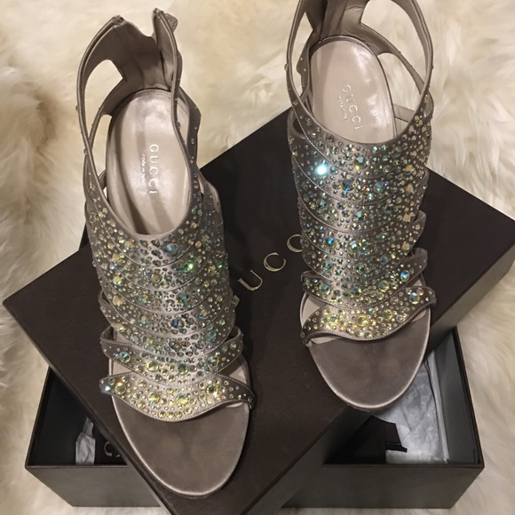 GUCCI High Heel stilettos.  Gently used.  Size 40 (10). - Picture 2 of 8